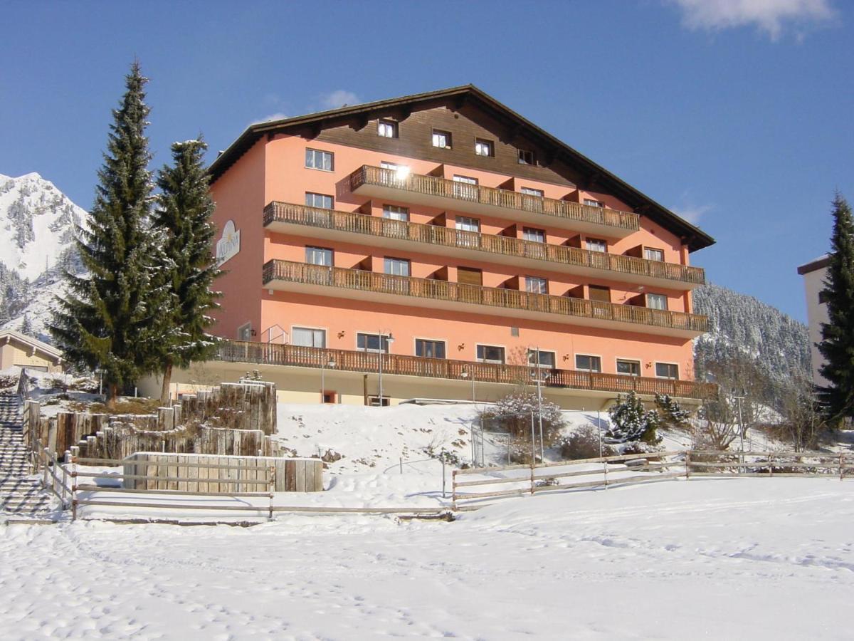 Jugendhotel Alpina Седрён Экстерьер фото